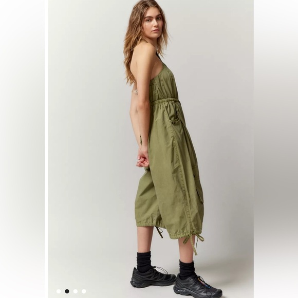 BDG Frankie Cropped Utility Jumpsuit NWOT - Picture 1 of 4